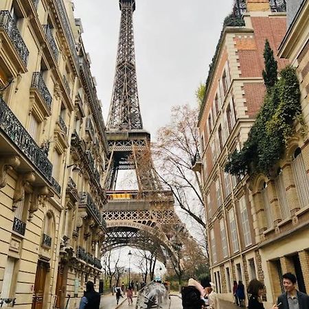 Ferienwohnung Au Pied De La Tour Eiffel Paris Exterior foto