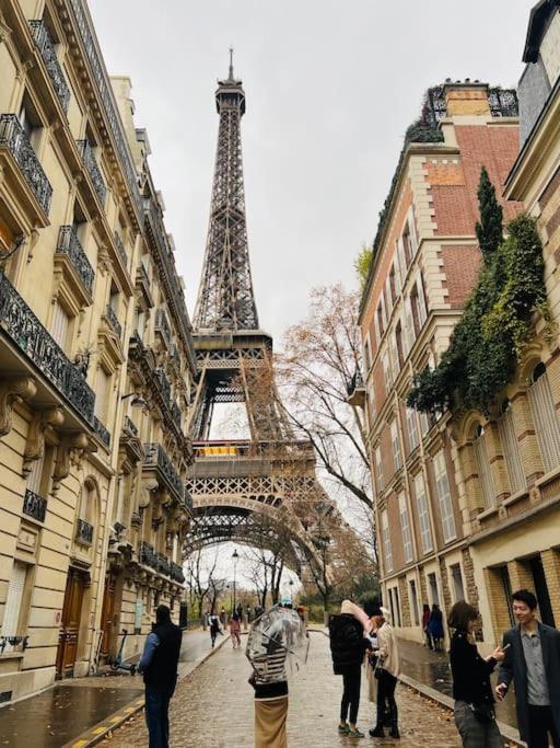 Ferienwohnung Au Pied De La Tour Eiffel Paris Exterior foto